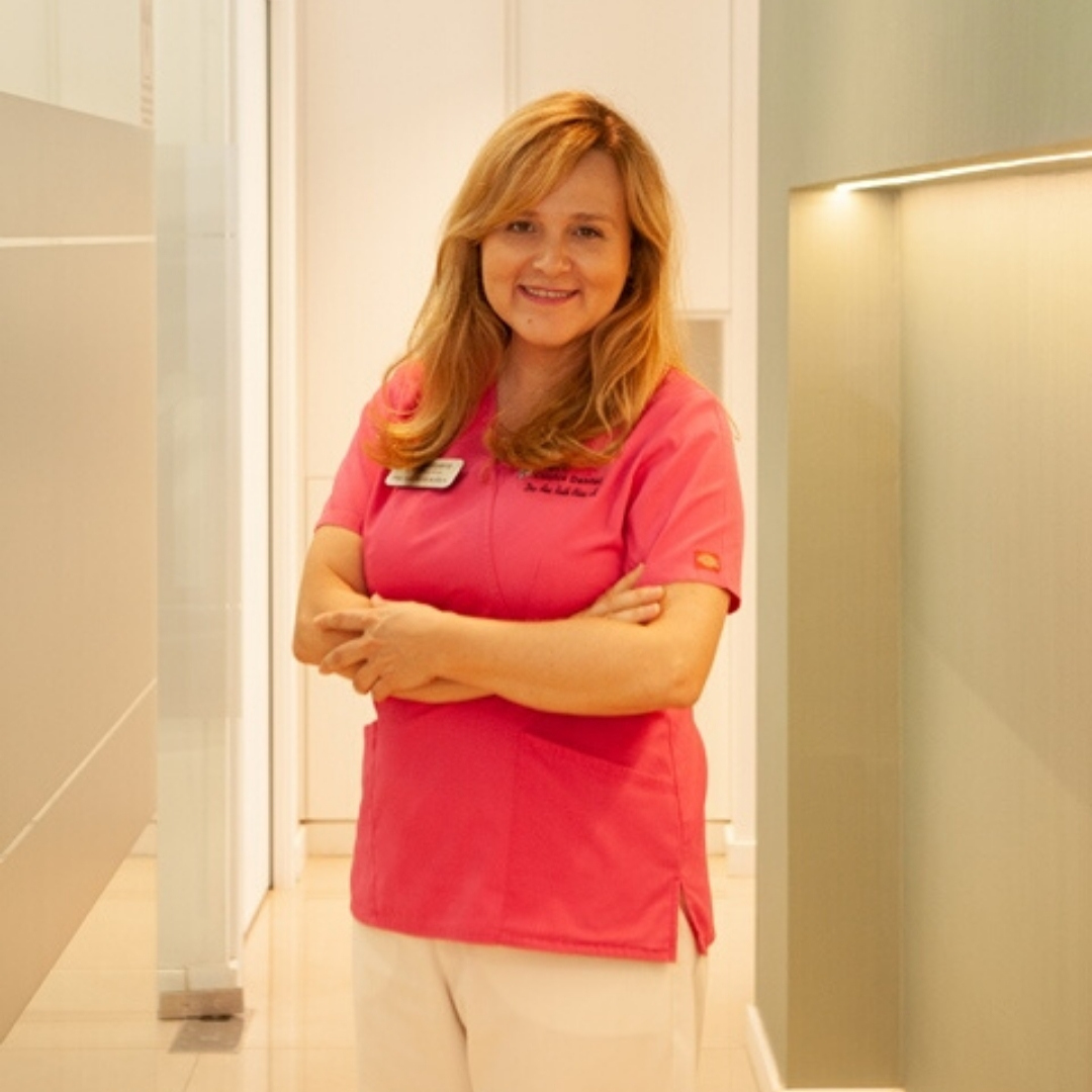 Dra. Ana Ruth Oliva Hernández, Clínica Dental Guayero